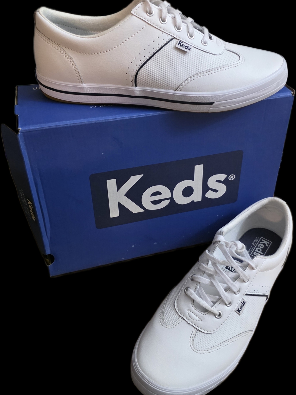 LIKE NEW! Keds Courty White Leather Sneakers - Women's Size 9